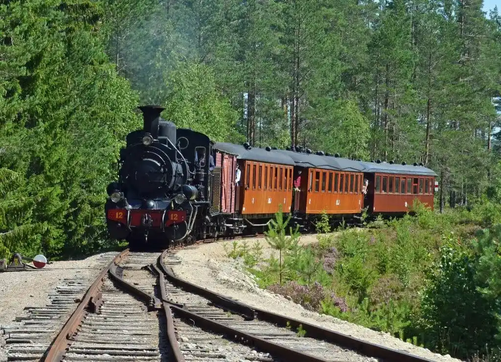 Ångtågsresan i Jädraås